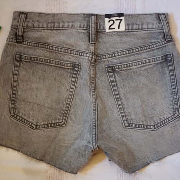 Gap Cheeky High Rise Shorts Women Size 27 / 4 R - Picture 2 of 7